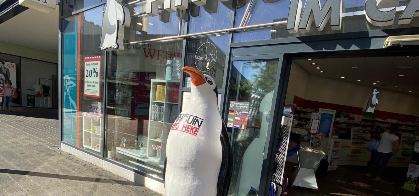 Pinguin APotheke im Carre